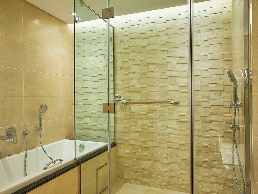 https://www.accorhotels.com/A8V6